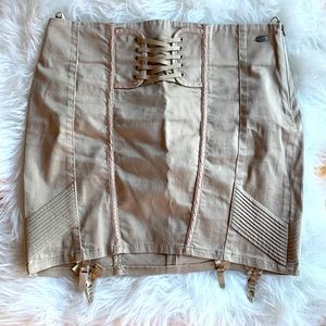 Guess beige skirt - like new